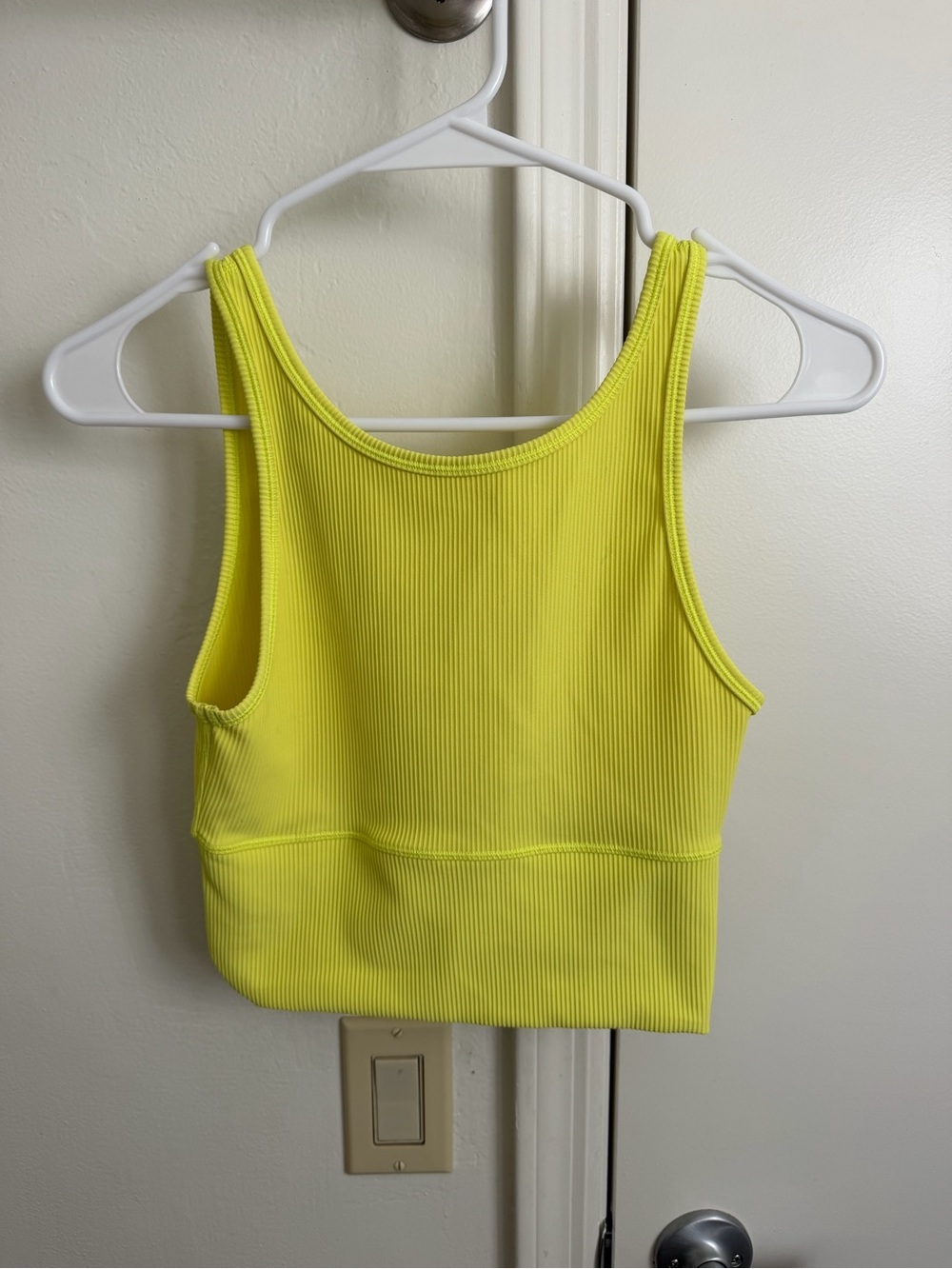 lululemon athletica Power Pivot Ribbed Crop Tank Highlight Yellow Size 4